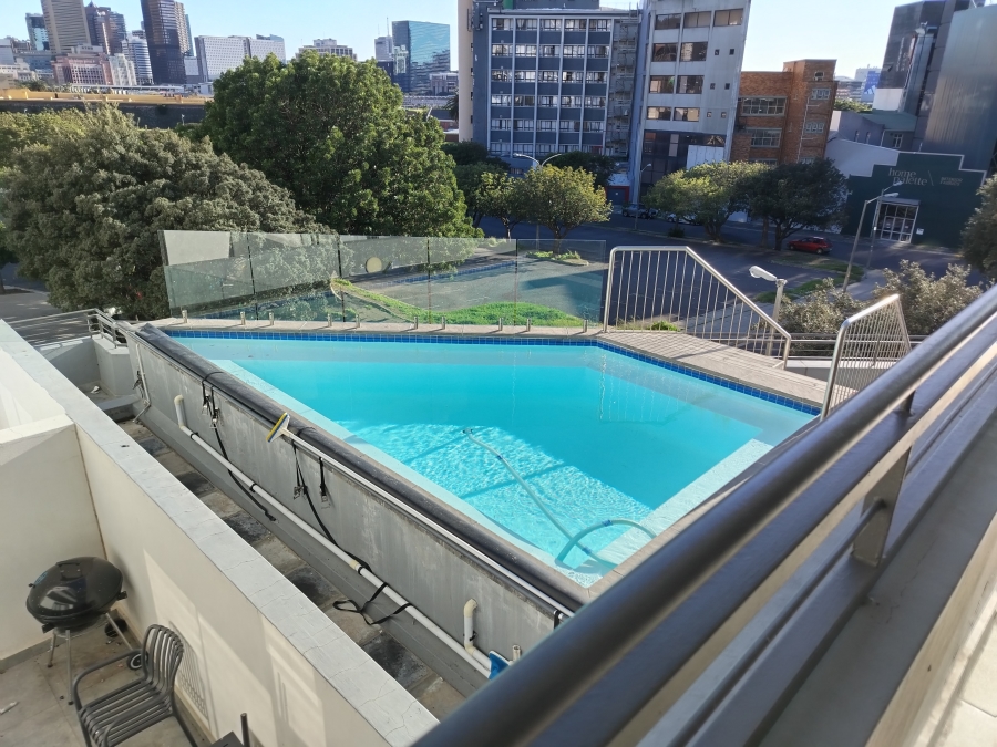 To Let 2 Bedroom Property for Rent in Zonnebloem Western Cape